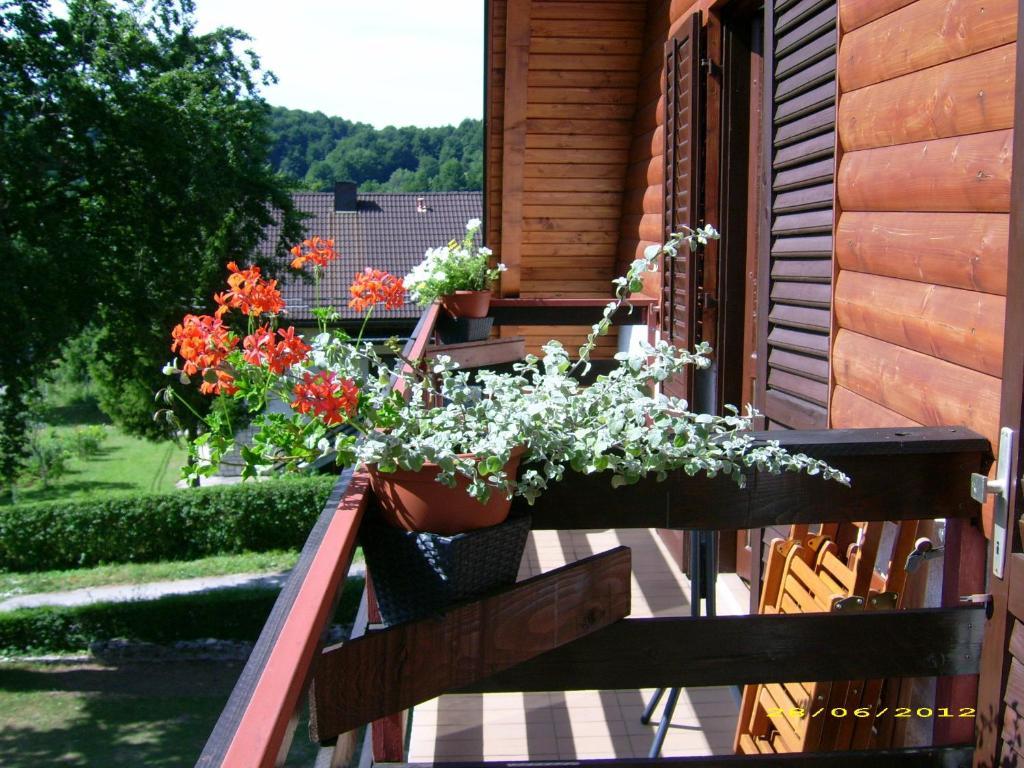 Vila Vuk Plitvička Jezera Rum bild